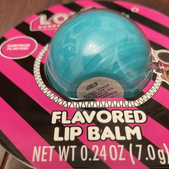 NEW LOL Surprise Flavored Lip Balm Ball - Picture 3 of 3